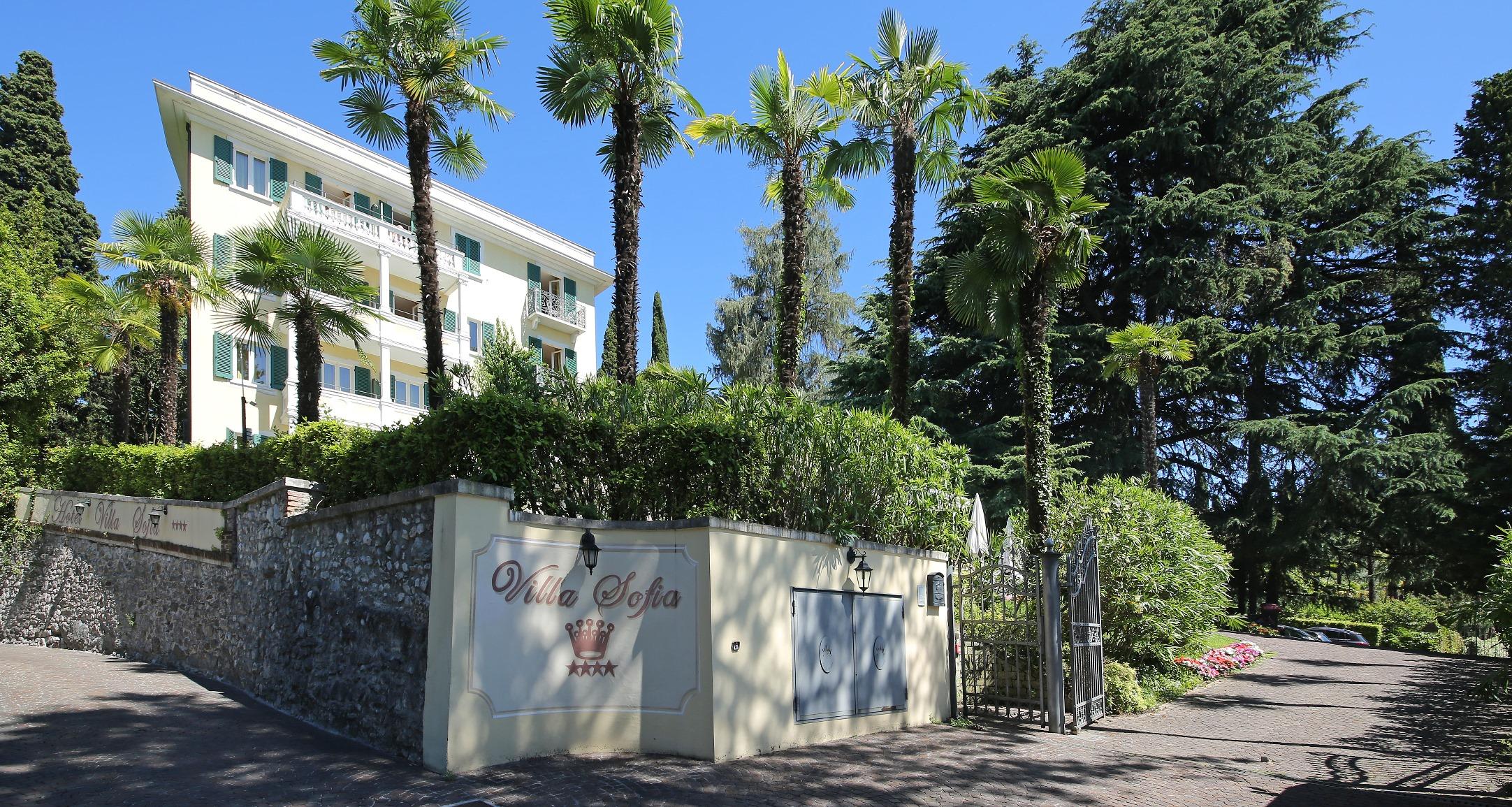 Villa Sofia Hotel Гардоне-Рив'єра Екстер'єр фото